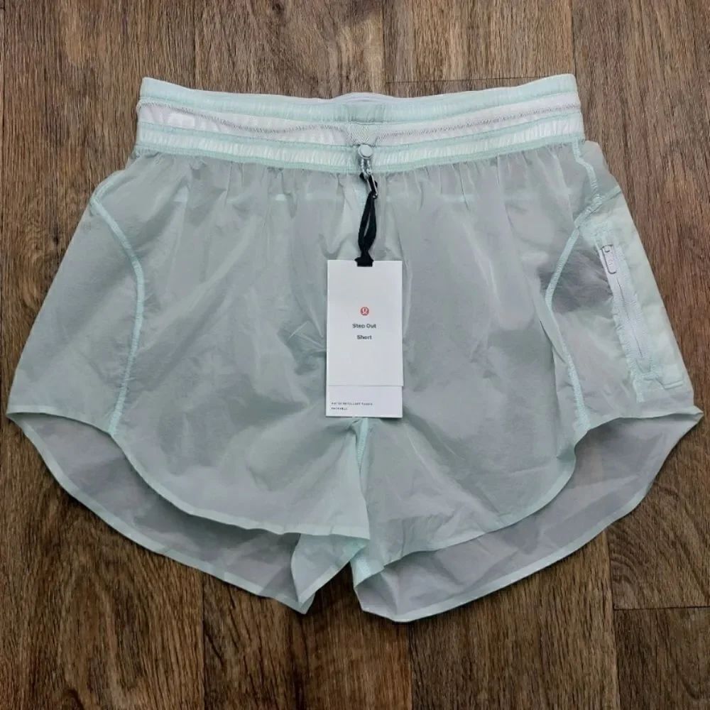- Lululemon Step Out High-Rise Short 3" - Picture 8 of 12